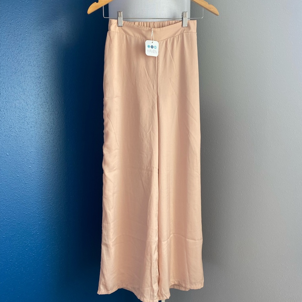 Sadie & Sage Fast Lane flat front wide leg pant in blush